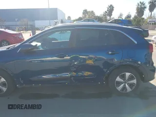 2017 Kia Niro LX with VIN KNDCB3LCXH5075222, listed as a IAAI auction lot 41526017 with 114,309 mi miles. Bid and sale history available at carsss.com. Image 15.