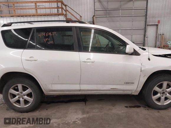 2006 Toyota RAV4 Limited with VIN JTMBK31V165010966, listed as a IAAI auction lot 41461623 with 1 mi miles. Bid and sale history available at carsss.com. Image 14.
