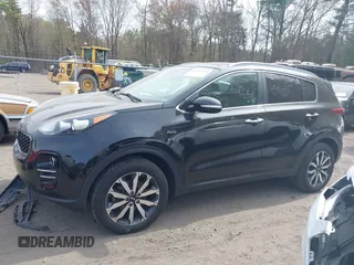 2017 Kia Sportage EX z VIN KNDPNCAC9H7152016, wystawiony jako IAAI lot #42082483 z przebiegiem 87 539 mil mil oraz . Historia ofert i sprzedaży dostępna na DreamBid. Obrazek 14.