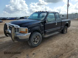 2000 Ford F-250 XL z VIN 1FTNX21S8YEB64818, wystawiony jako Copart lot #54066885 z przebiegiem 252 090 mil mil oraz Szkoda całkowita • Salvage title. Historia ofert i sprzedaży dostępna na DreamBid. Obrazek 1.