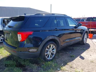 2020 Ford Explorer XLT with VIN 1FMSK7DH6LGC79537, listed as a IAAI auction lot 41967554 with 56,621 mi miles and . Bid and sale history available at DreamBid. Image 4.