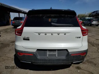 2019 Volvo XC40 Momentum с VIN YV4162XZ8K2006393, выставлен на аукционе Copart как лот 53509605 с пробегом 81 946 миль миль и Списание • Salvage title. История ставок и продаж доступна на DreamBid. Изображение 6.