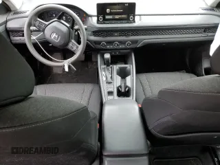 2024 Honda Accord LX z VIN 1HGCY1F2XRA041135, wystawiony jako Copart lot #51101845 z przebiegiem 13 648 mil mil oraz Nie do naprawy • Non repairable. Historia ofert i sprzedaży dostępna na DreamBid. Obrazek 8.