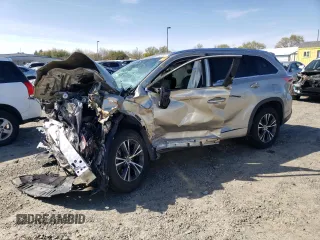 2016 Toyota Highlander XLE with VIN 5TDKKRFH4GS140256, listed as a Copart auction lot 49825075 with Not provided miles and Salvage title. Bid and sale history available at DreamBid. Image 1.