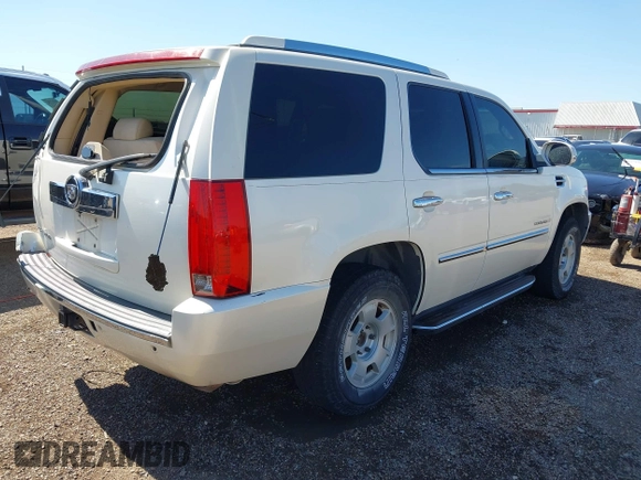 2007 Cadillac Escalade with VIN 1GYFK63847R271121, listed as a IAAI auction lot 42199097 with 138,528 mi miles and . Bid and sale history available at DreamBid. Image 4.