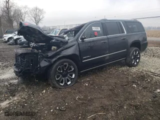 2020 GMC Yukon XL Denali with VIN 1GKS2HKJXLR100974, listed as a Copart auction lot 45705805 with 0 mi miles and Salvage Title. Bid and sale history available at carsss.com. Image 1.