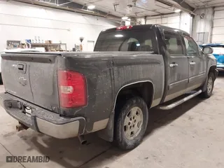 2008 Chevrolet Silverado 1500 LTZ with VIN 3GCEK13M98G106653, listed as a IAAI auction lot 41575197 with 198,114 mi miles. Bid and sale history available at carsss.com. Image 4.
