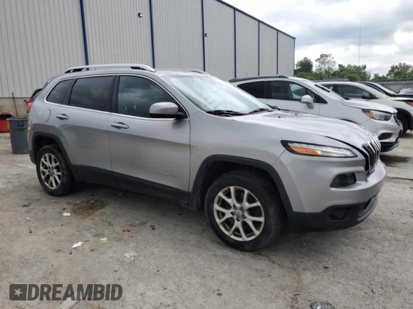 2017 Jeep Cherokee Latitude with VIN 1C4PJMCBXHW562996, listed as a Copart auction lot 56532255 with 175,698 mi miles and Salvage title. Bid and sale history available at DreamBid. Image 4.