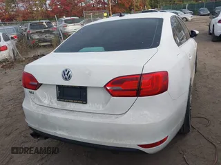 2013 Volkswagen Jetta GLI Autobahn с VIN 3VW467AJ8DM393889, выставлен на аукционе IAAI как лот 40807143 с пробегом Не указан миль и . История ставок и продаж доступна на DreamBid. Изображение 15.