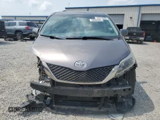 2017 Toyota Sienna SE with VIN 5TDXZ3DC3HS873163, listed as a Copart auction lot 59383605 with 81,223 mi miles and Salvage title. Bid and sale history available at DreamBid. Image 5.