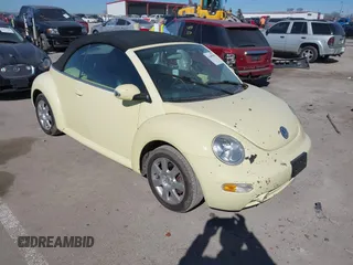 2003 Volkswagen Beetle GLS z VIN 3VWCD21Y03M321164, wystawiony jako IAAI lot #41689568 z przebiegiem 107 402 mil mil oraz . Historia ofert i sprzedaży dostępna na DreamBid. Obrazek 1.