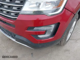 2017 Ford Explorer XLT with VIN 1FM5K8DH3HGC08256, listed as a IAAI auction lot 41955071 with 44,132 mi miles. Bid and sale history available at carsss.com. Image 6.