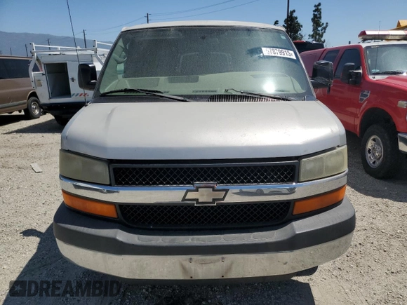 2007 Chevrolet Express Passenger with VIN 1GAHG39U871190066, listed as a Copart auction lot 57879915 with 250,921 mi miles and Clean title. Bid and sale history available at DreamBid. Image 5.