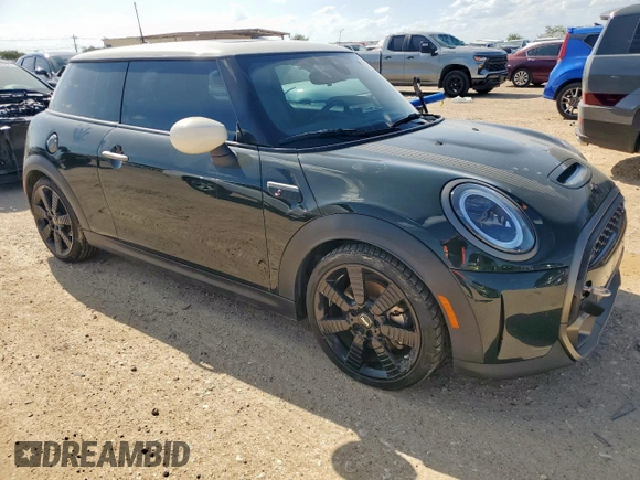 2023 MINI Hardtop Cooper S z VIN WMW53DH08P2S76236, wystawiony jako Copart lot #61500325 z przebiegiem 38 861 mil mil oraz Szkoda całkowita • Salvage title. Historia ofert i sprzedaży dostępna na DreamBid. Obrazek 4.