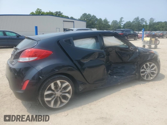 2013 Hyundai Veloster w/Black Int with VIN KMHTC6AD7DU134443, listed as a Copart auction lot 59295275 with 137,106 mi miles and Salvage title. Bid and sale history available at DreamBid. Image 3.