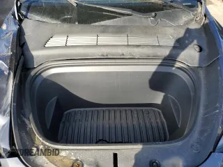 2022 Tesla Model Y Performance with VIN 7SAYGDEF0NF452111, listed as a Copart auction lot 47595975 with 33,514 mi miles and Salvage Title. Bid and sale history available at DreamBid. Image 12.
