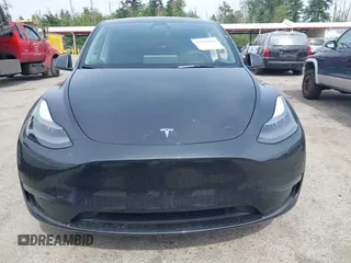 2024 Tesla Model Y с VIN 7SAYGDEDXRF054960, выставлен на аукционе IAAI как лот 42585098 с пробегом 17 703 миль миль и . История ставок и продаж доступна на DreamBid. Изображение 11.