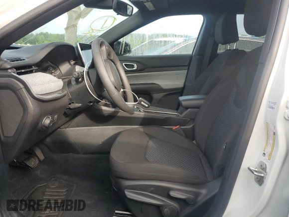 2025 Jeep Compass Sport z VIN 3C4NJDAN5ST505851, wystawiony jako Copart lot #60105775 z przebiegiem 4 062 mil mil oraz Szkoda całkowita • Salvage title. Historia ofert i sprzedaży dostępna na DreamBid. Obrazek 7.