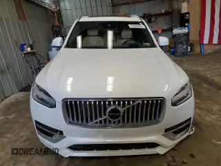 2021 Volvo XC90 Inscription with VIN YV4A22PLXM1767880, listed as a Copart auction lot 43583595 with 87,043 mi miles and Salvage title. Bid and sale history available at DreamBid. Image 5.
