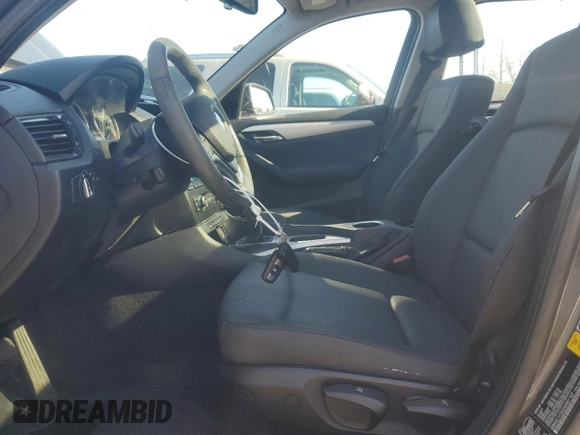 2013 BMW X1 xDrive28i with VIN WBAVL1C52DVR91167, listed as a Copart auction lot 49090395 with 74,323 mi miles and Clean Title. Bid and sale history available at carsss.com. Image 7.