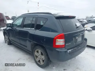 2007 Jeep Compass Sport with VIN 1J8FF47W37D260933, listed as a IAAI auction lot 41339447 with 0 mi miles. Bid and sale history available at carsss.com. Image 3.