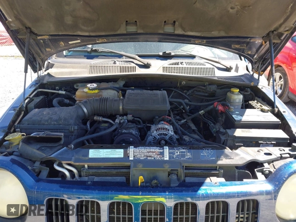 2002 Jeep Liberty Limited with VIN 1J4GL58K82W106635, listed as a IAAI auction lot 41842618 with 220,027 mi miles and . Bid and sale history available at carsss.com. Image 10.