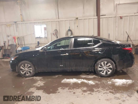 2020 Nissan Altima 2.5 S with VIN 1N4BL4BW7LC138619, listed as a IAAI auction lot 41512310 with 73,299 mi miles. Bid and sale history available at carsss.com. Image 14.