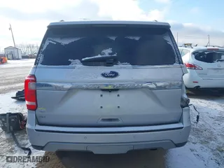 2018 Ford Expedition XLT with VIN 1FMJU1HT0JEA65668, listed as a IAAI auction lot 41005737 with 141,642 mi miles. Bid and sale history available at carsss.com. Image 16.