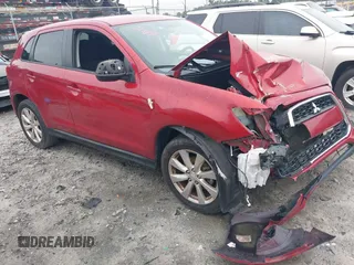 2015 Mitsubishi Outlander ES z VIN 4A4AP3AU3FE022825, wystawiony jako IAAI lot #42346920 z przebiegiem 68 029 mil mil oraz . Historia ofert i sprzedaży dostępna na DreamBid. Obrazek 1.