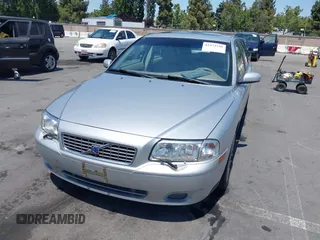 2005 Volvo S80 с VIN YV1TS911451412257, выставлен на аукционе IAAI как лот 42473346 с пробегом 125 653 миль миль и . История ставок и продаж доступна на DreamBid. Изображение 6.