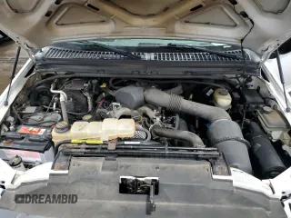 2000 Ford F-350 XL with VIN 1FTSF31S7YEE27506, listed as a Copart auction lot 45868425 with 35,736 mi miles and Salvage Title. Bid and sale history available at DreamBid. Image 11.