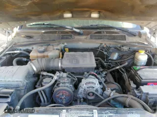 2003 Jeep Liberty Limited with VIN 1J4GL58K13W725658, listed as a IAAI auction lot 38393336 with 149,404 mi miles. Bid and sale history available at carsss.com. Image 10.
