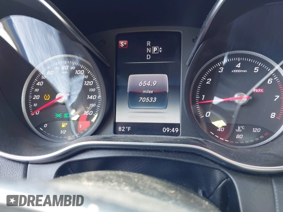 2015 Mercedes-Benz C 300 Luxury with VIN 55SWF4KB0FU049853, listed as a IAAI auction lot 42728304 with 70,533 mi miles and . Bid and sale history available at DreamBid. Image 7.