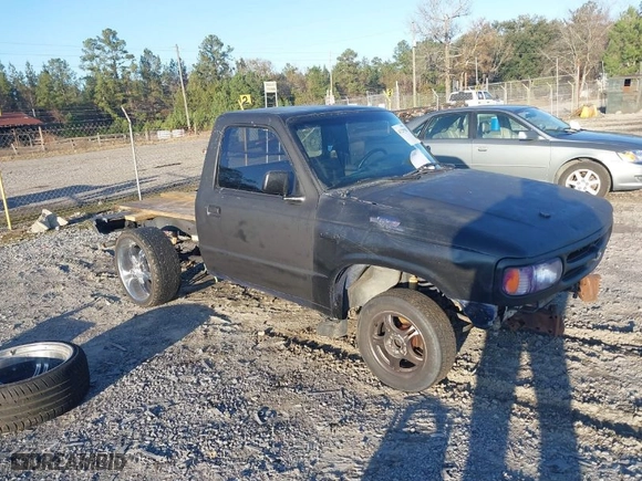 1997 Mazda B-Series 2WD Truck with VIN 4F4CR12A6VTM06442, listed as a IAAI auction lot 41229989 with NaN miles. Bid and sale history available at carsss.com. Image 1.