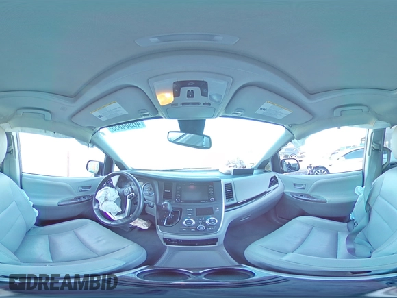 2020 Toyota Sienna XLE с VIN 5TDDZ3DC0LS243029, выставлен на аукционе Copart как лот 50818735 с пробегом 84 182 миль миль и Списание • Salvage title. История ставок и продаж доступна на DreamBid. Изображение 16.