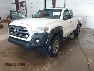 2016 Toyota Tacoma SR z VIN 5TFSX5ENXGX042148, wystawiony jako IAAI lot #41592688 z przebiegiem 126 528 mil mil oraz . Historia ofert i sprzedaży dostępna na DreamBid. Obrazek 17.