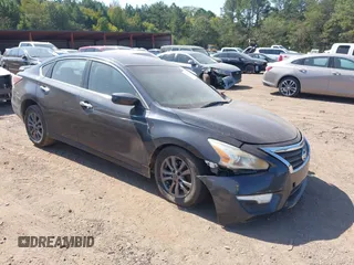 2015 Nissan Altima S z VIN 1N4AL3AP5FC578505, wystawiony jako IAAI lot #40586573 z przebiegiem 169 547 mil mil oraz . Historia ofert i sprzedaży dostępna na DreamBid. Obrazek 1.