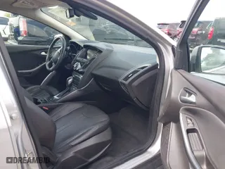 2012 Ford Focus Titanium with VIN 1FAHP3J29CL262348, listed as a IAAI auction lot 41812310 with 81,645 mi miles. Bid and sale history available at carsss.com. Image 5.