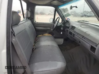 1994 Ford F-150 with VIN 1FTDF15Y3RLA56000, listed as a Copart auction lot 82905204 with 281,907 mi miles and Salvage Title. Bid and sale history available at carsss.com. Image 10.