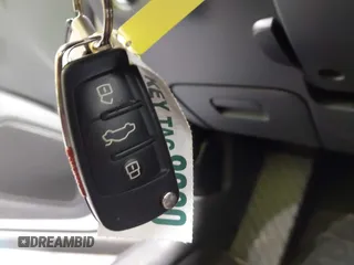 2017 Audi Q3 Premium с VIN WA1ECCFS3HR004293, выставлен на аукционе IAAI как лот 42198294 с пробегом 128 953 миль миль и . История ставок и продаж доступна на DreamBid. Изображение 11.