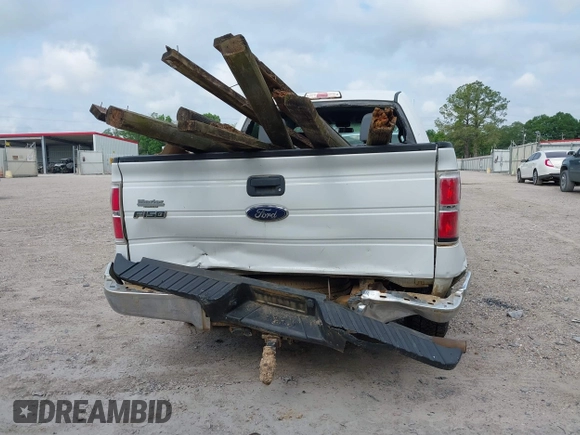 2014 Ford F-150 XL z VIN 1FTFW1CT8EFB94222, wystawiony jako IAAI lot #42032226 z przebiegiem 156 984 mil mil oraz . Historia ofert i sprzedaży dostępna na DreamBid. Obrazek 16.