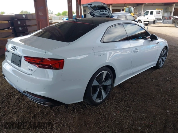 2021 Audi A5 S line Premium Plus z VIN WAUTAAF56MA029485, wystawiony jako IAAI lot #42064786 z przebiegiem 53 808 mil mil oraz . Historia ofert i sprzedaży dostępna na DreamBid. Obrazek 4.