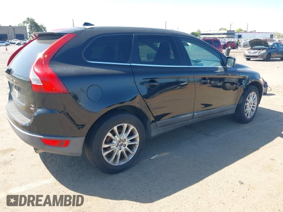 2010 Volvo XC60 3.0T z VIN YV4992DZ8A2022087, wystawiony jako IAAI lot #42032484 z przebiegiem 162 246 mil mil oraz . Historia ofert i sprzedaży dostępna na DreamBid. Obrazek 4.