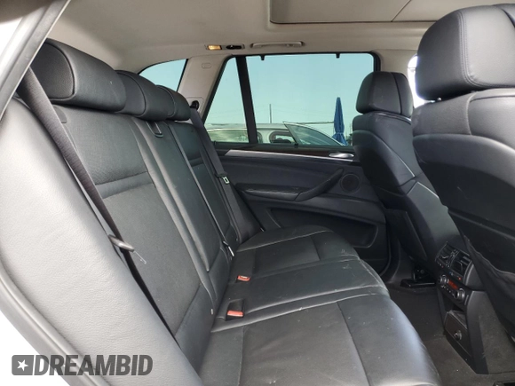 2011 BMW X5 35i with VIN 5UXZV4C55BL406427, listed as a Copart auction lot 50256895 with 155,662 mi miles and Salvage Title. Bid and sale history available at carsss.com. Image 11.