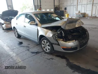 2008 Volkswagen Passat Turbo with VIN WVWJK73C88P029455, listed as a IAAI auction lot 42344926 with 194,767 mi miles and . Bid and sale history available at DreamBid. Image 1.