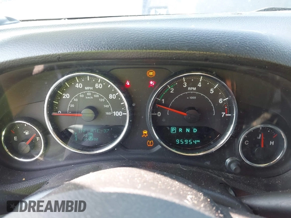 2017 Jeep Wrangler Unlimited Sahara with VIN 1C4HJWEG3HL648158, listed as a IAAI auction lot 42416132 with 95,954 mi miles and . Bid and sale history available at DreamBid. Image 7.