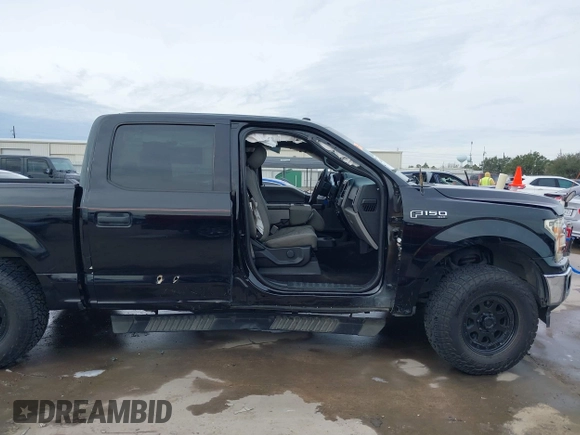 2018 Ford F-150 XL with VIN 1FTEW1CB8JFC47496, listed as a IAAI auction lot 41330632 with 82,308 mi miles. Bid and sale history available at carsss.com. Image 14.
