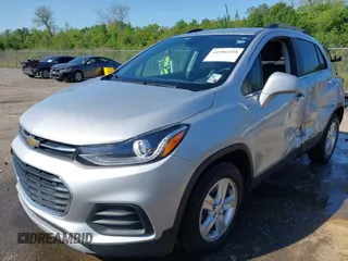 2020 Chevrolet Trax LT with VIN KL7CJLSBXLB039596, listed as a IAAI auction lot 41986195 with 25,538 mi miles and . Bid and sale history available at DreamBid. Image 17.