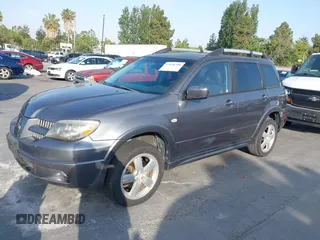 2005 Mitsubishi Outlander z VIN JA4LX81F35U005245, wystawiony jako IAAI lot #42430398 z przebiegiem 221 922 mil mil oraz . Historia ofert i sprzedaży dostępna na DreamBid. Obrazek 2.