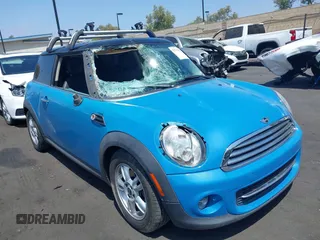 2013 MINI Hardtop with VIN WMWSU3C58DT374590, listed as a IAAI auction lot 42783625 with 157,782 mi miles and . Bid and sale history available at DreamBid. Image 1.